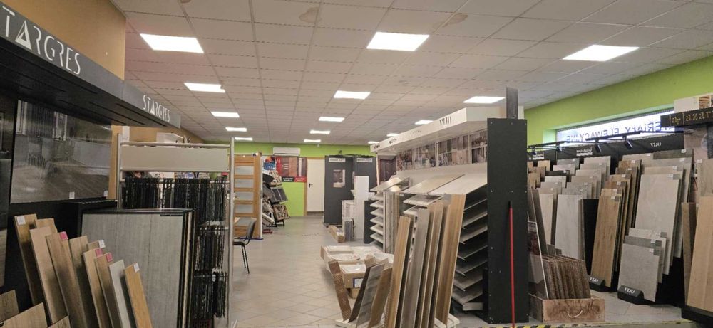 Kraśnik ul. Urzędowska 44 - CENTRUM HANDLOWE