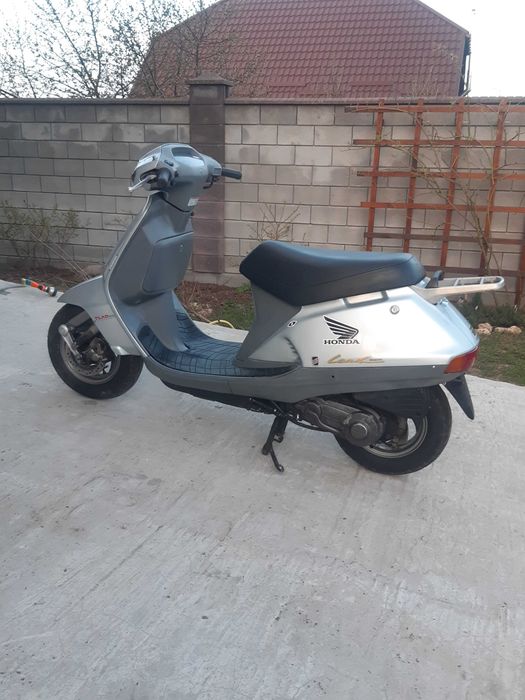 Скутер Honda Lead af20 хонда   продам