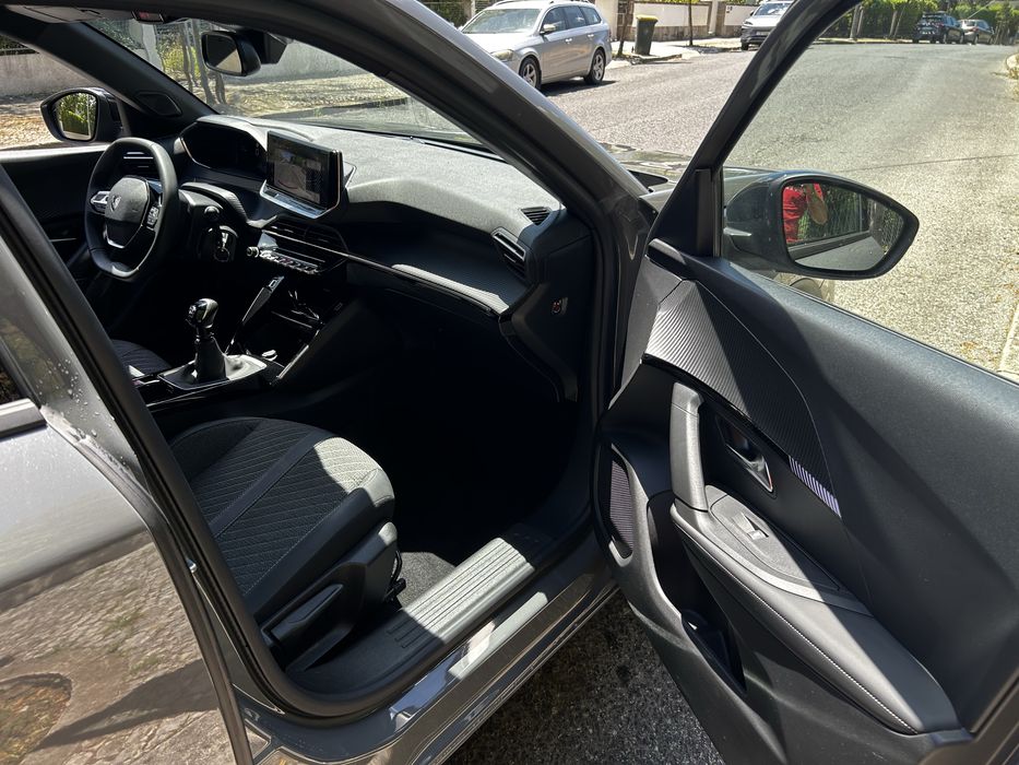 Peugeot 2008  1.2