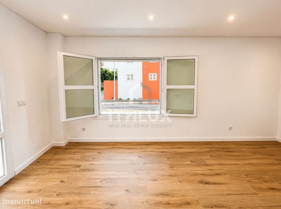 Apartamento T2 com Suíte e Terraço Privativo de 60 m² — Urbanização Ca