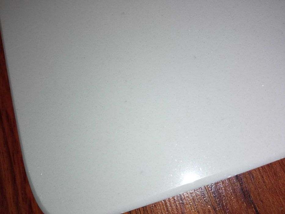 Parapet. 79x17x2 cm