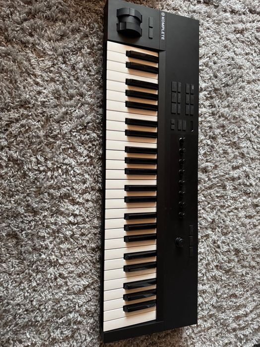 Klawiatura sterująca NATIVE INSTRUMENTS KOMPLETE KONTROL A49