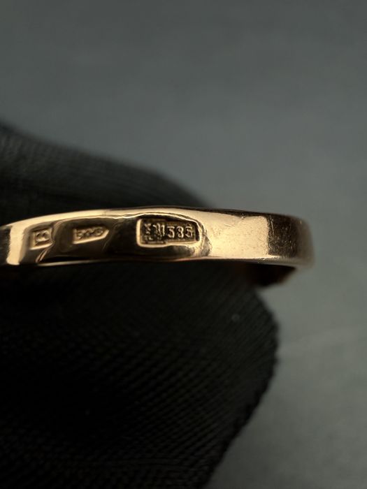 Золота каблучка / Золотое кольцо / Діамант / Бриллиант