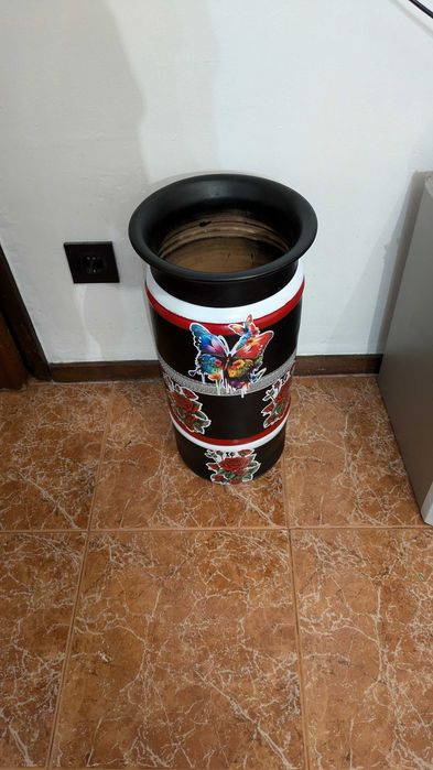 2 columns + 3 vases + teapot + doll statue mirror + little angel64738838943361122