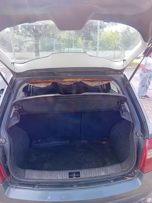 Fiat stilo.  2004