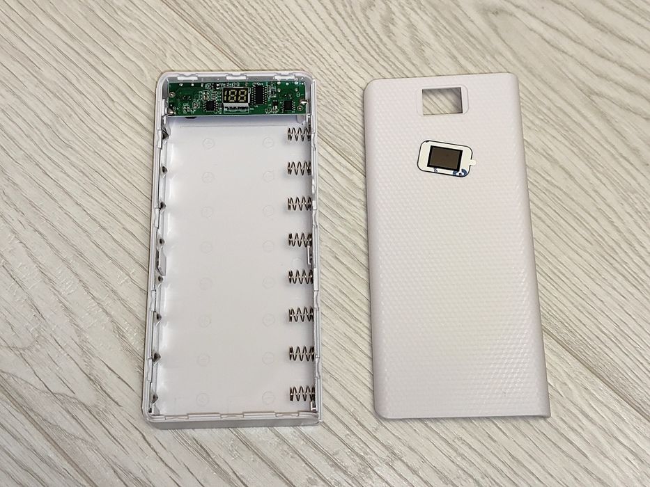 Корпус павербанка  8x18650 5v2a  Power Bank кейс