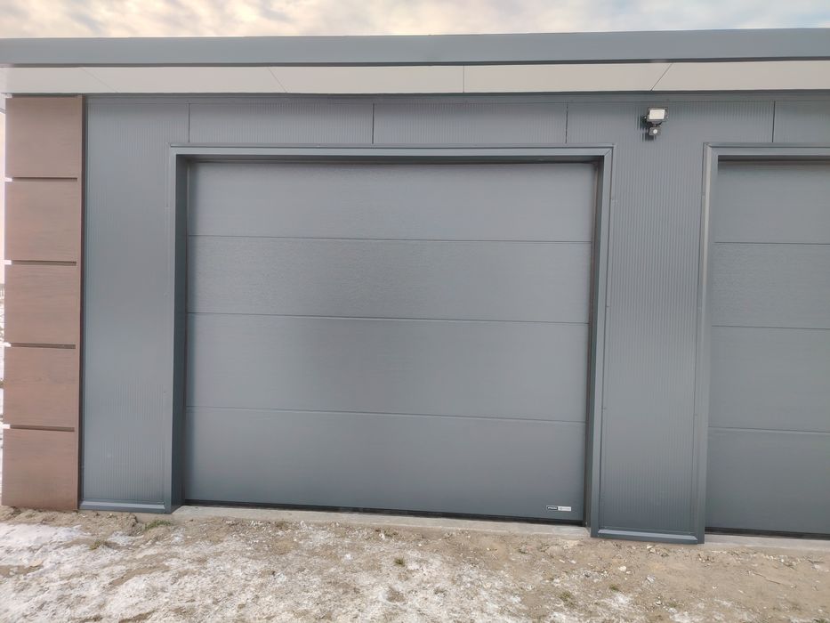 Brama garażowa segmentowa 3000x2800Antracyt woodgrain