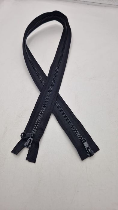 Zamek czarny kostka-dwustronnie rozdzielczy 75 cm.