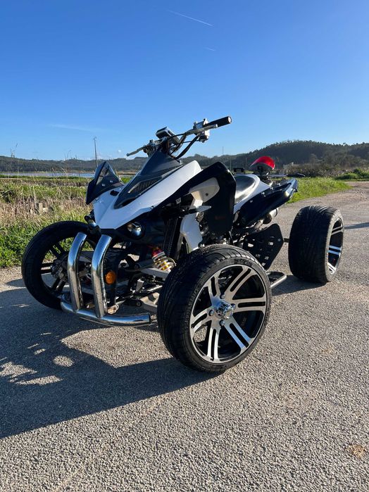 Moto 4 250cc SuperMotard