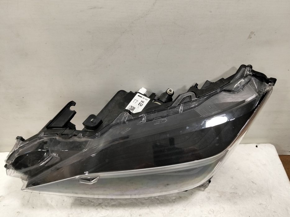 Ótica Toyota Yaris cross farol original