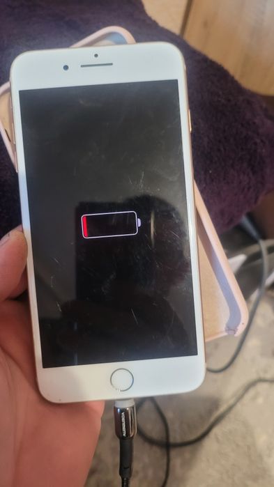 Iphone 8s plus 256 справний