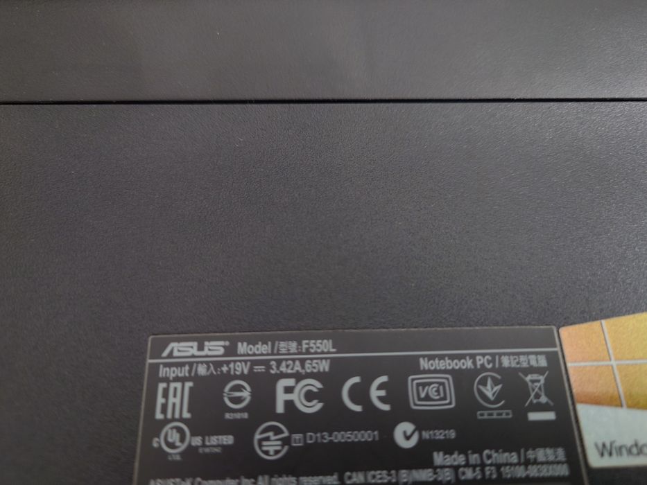 laptop Asus F550L
