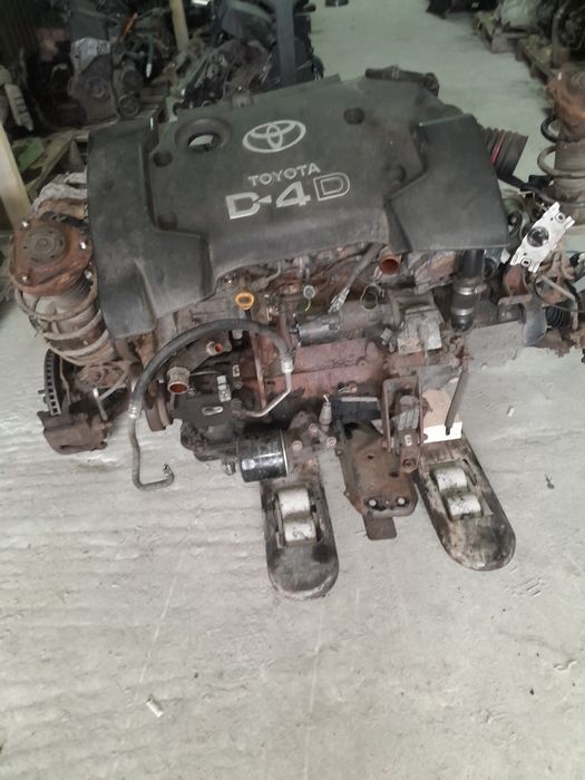 Двигун Мотор Двігатєль Тойота D4D Toyota corola awensis t25 1CDFTV RAV