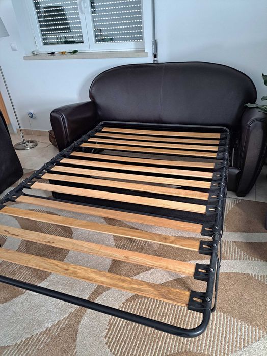 Sofá cama e 2 individuais, em pele sintética, vintage