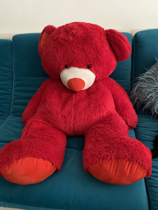 Большой мягкий медведь