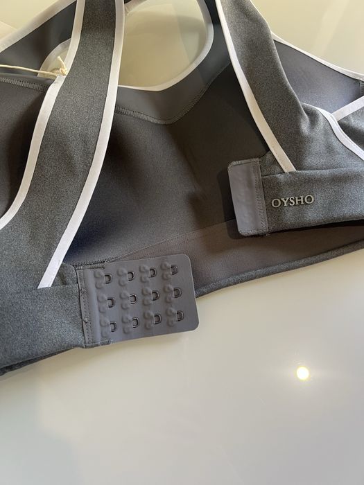 Top desportivo Oysho, novo e com etiqueta