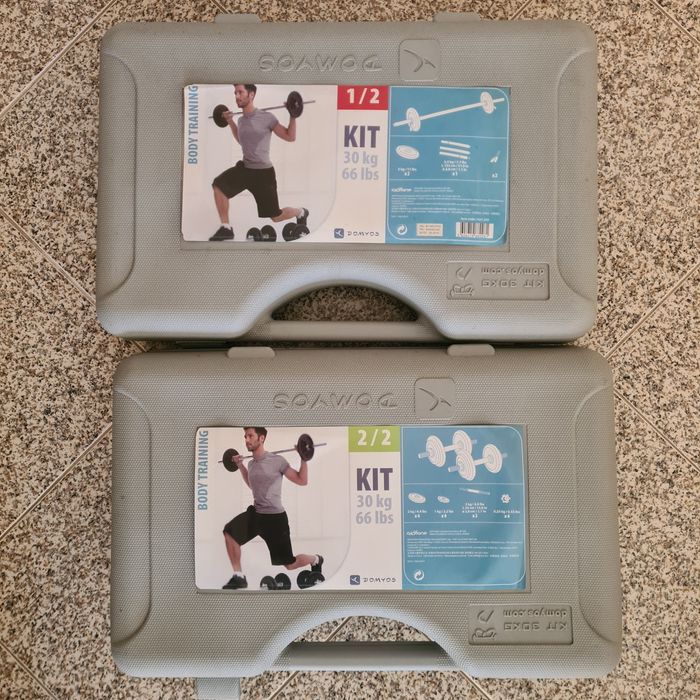 Kit 30 kg Musculação domyos
1 barra 132cm de  3.5kg
2 barras de halter