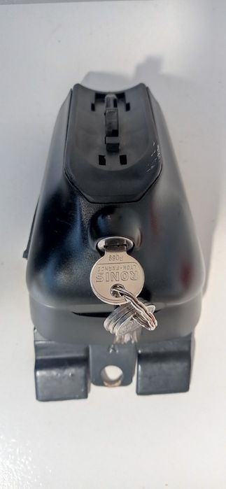 Barras de tejadilho em alumínio anti-furto