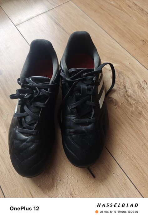 Buty piłkarskie korki adidas UK 4