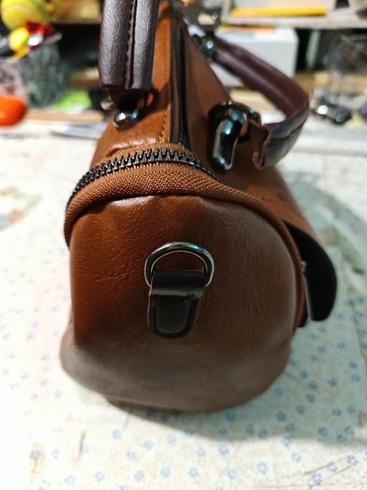 Vendo novo mala para mulher bom estado