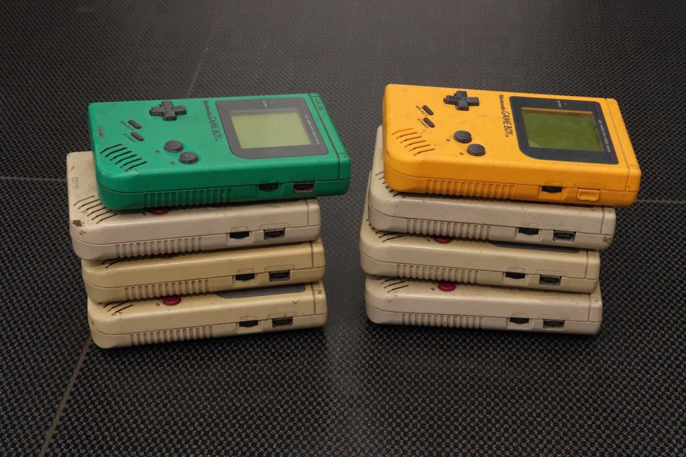 Nintendo Game Boy - zestaw 8 konsol
