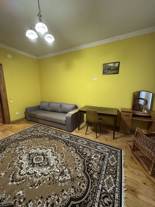 ОРЕНДА 3 кімнатна квартира в.Єфремова