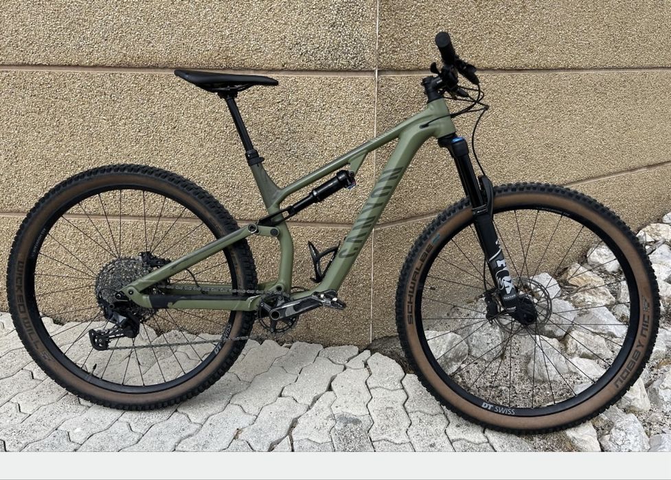 Canyon Neuron 6 full suspension 29”