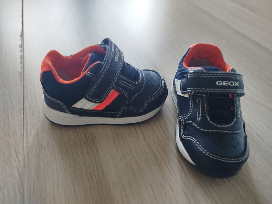 Novas Sapatilhas Geox bebé
