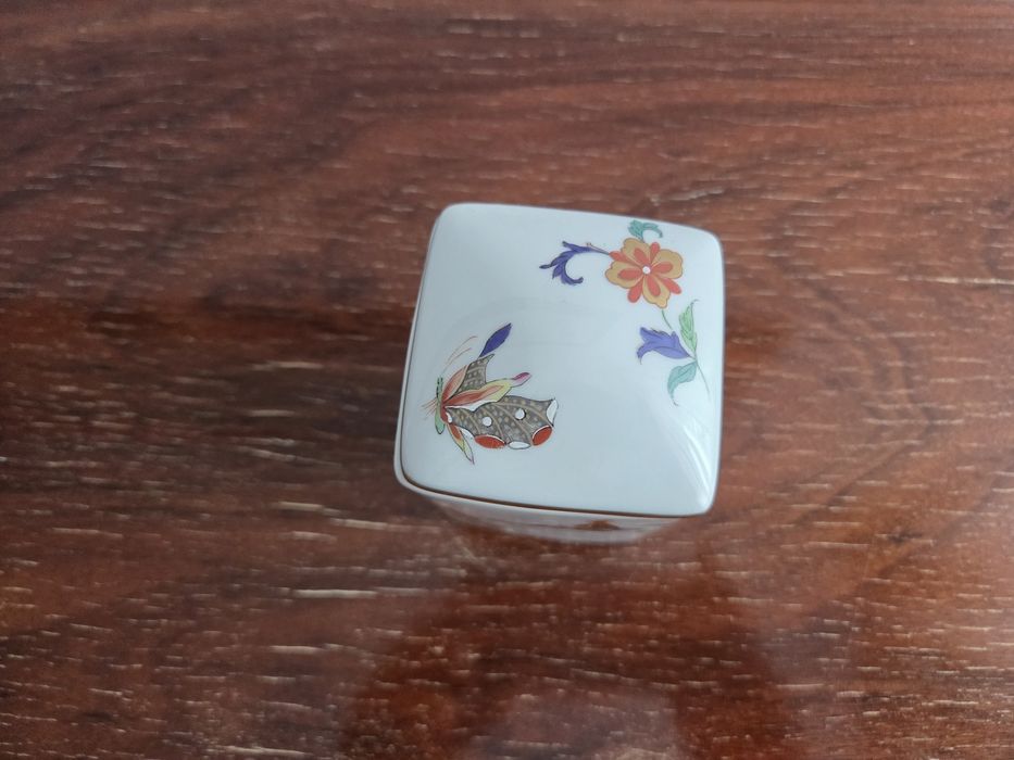 Caixa oriental Samatra da Vista Alegre