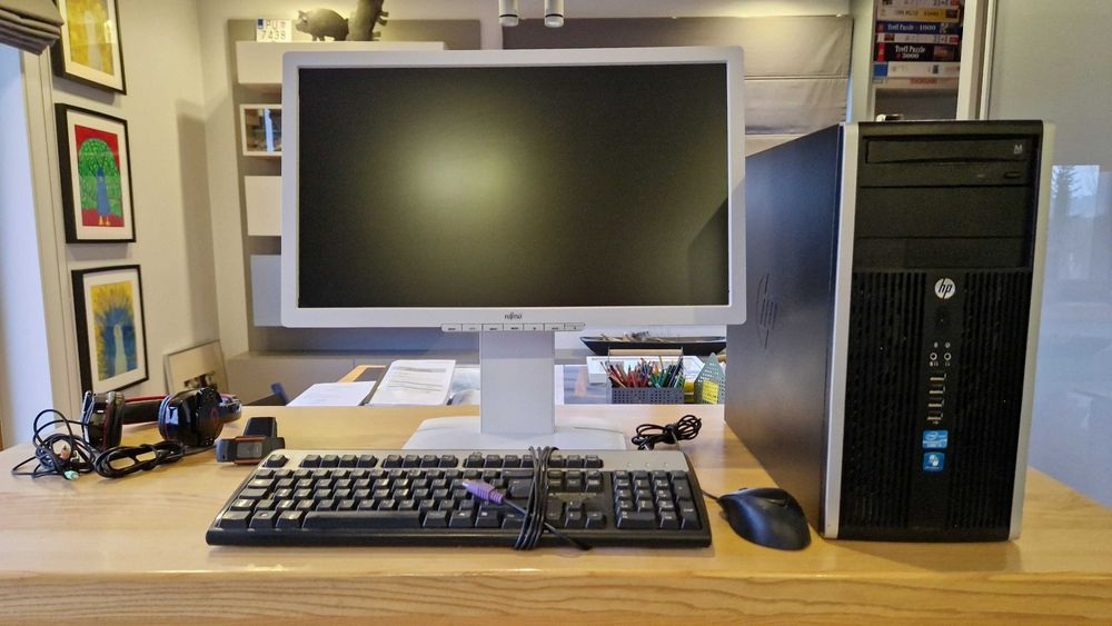 Zestaw komputerowy komputer stacjonarny HP