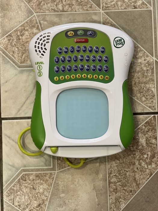 Інтерактивна іграшка,планшет ,