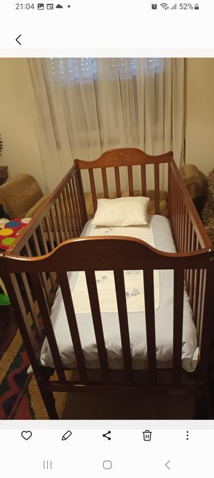 Cama de bebé  em madeira