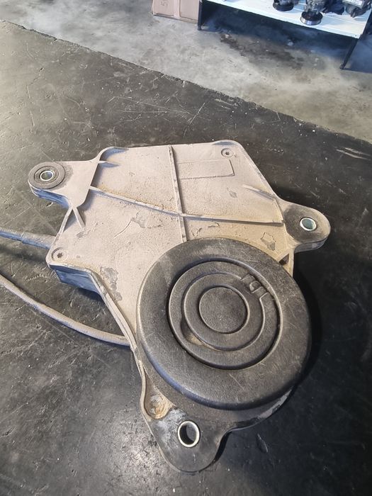Suporte pneu suplente Peugeot 307/308 Station