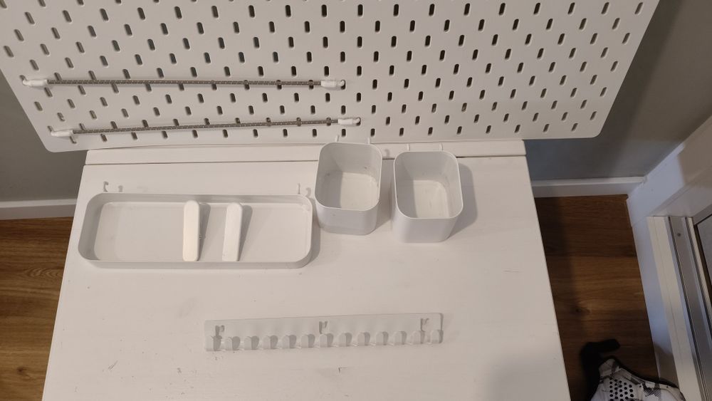 Conjunto secretária criança+ cadeira+ acessórios