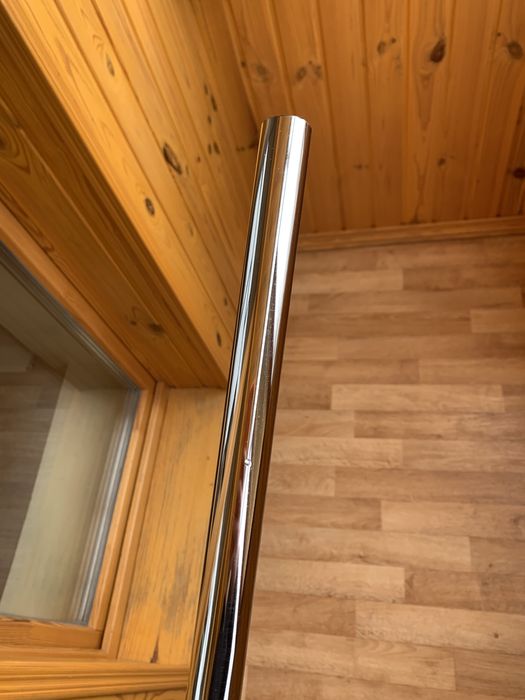 Труба мебельная новая хромированная 1 м, диам 25 мм новая