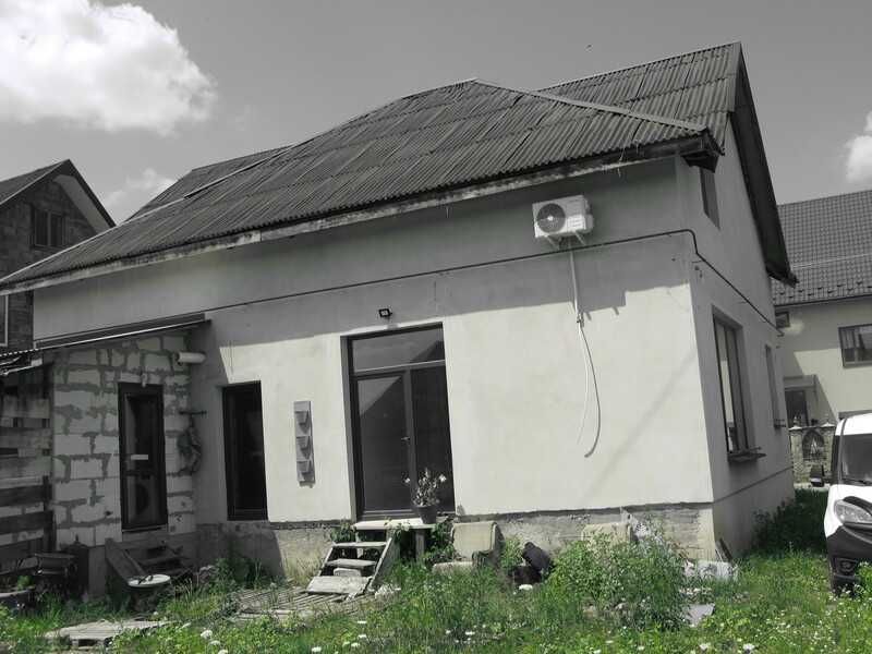 продається будинок у Надвірній