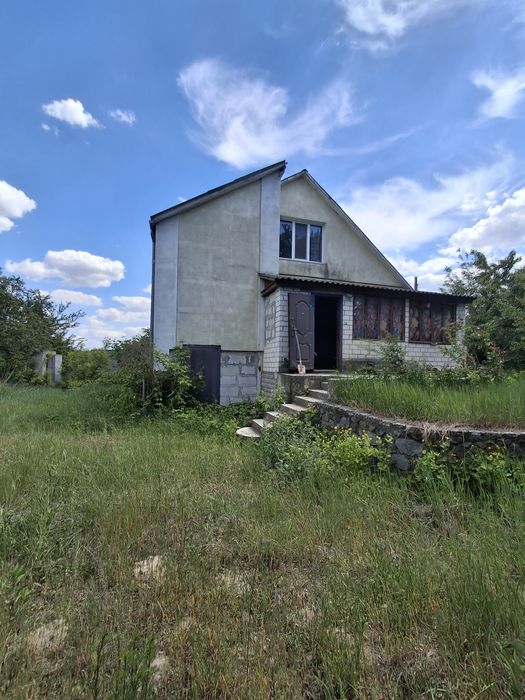 Продається будинок в с. Рожівка.