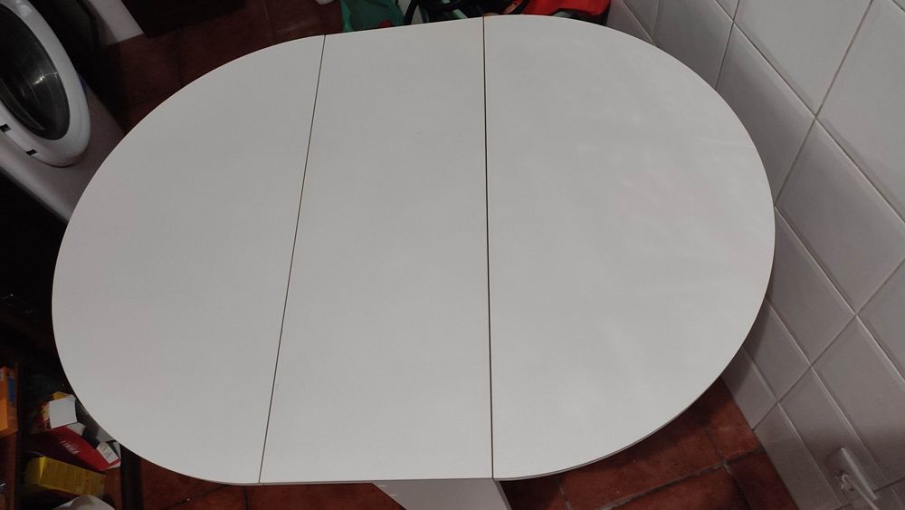 Mesa dobrável branca