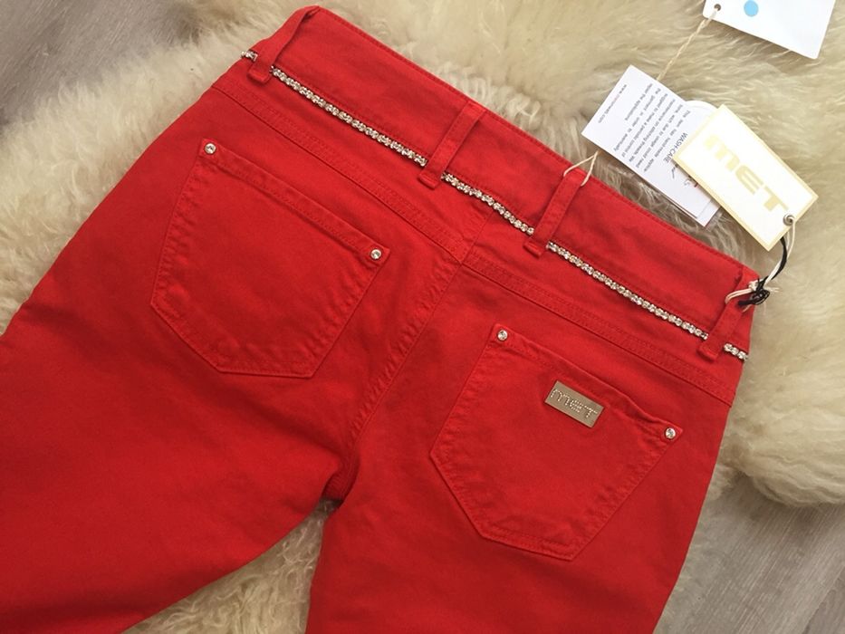 Красные джинсы со стразами MET. Италия