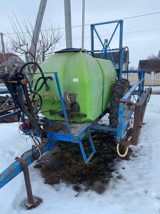 Оприскувач оп 2000