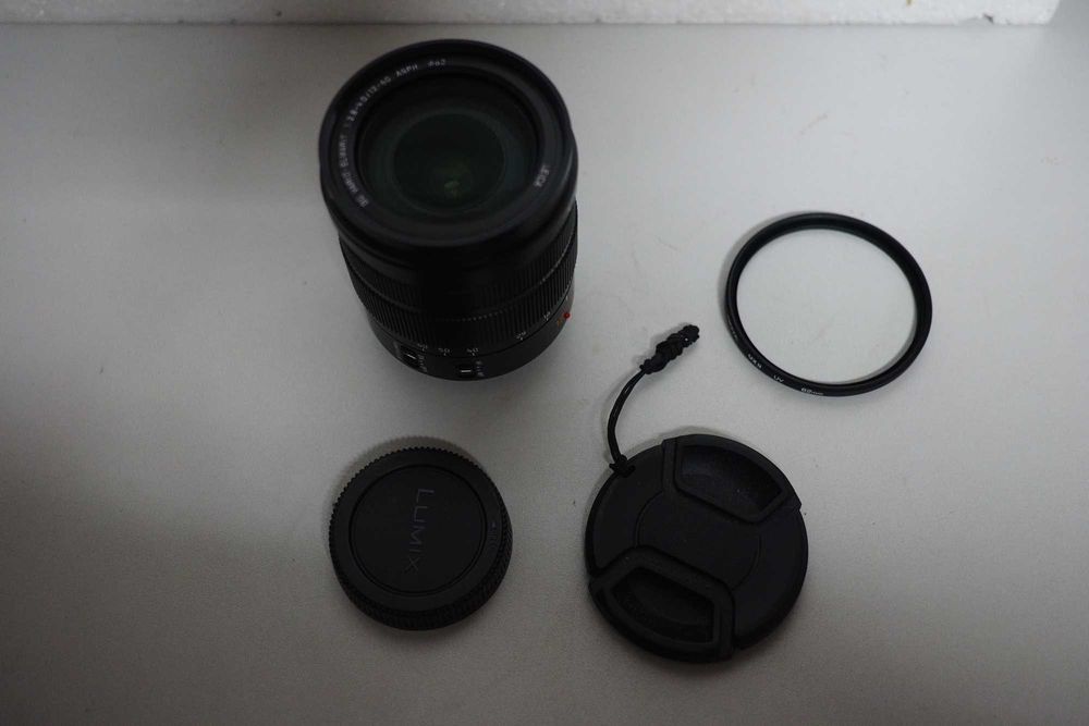 Panasonic Leica 12-60mm F2.8-4 + Filtros