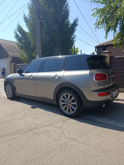 Продам Mini cooper clubman 2017 год