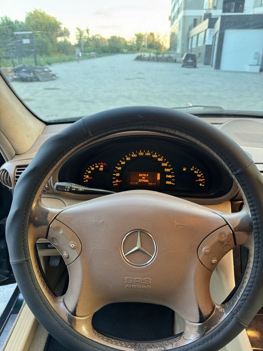 Mersedes-benz C220d автомат дизель в гарному стані