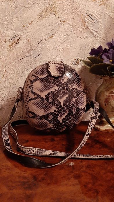 Сумочка жіноча   , натуральна шкіра.