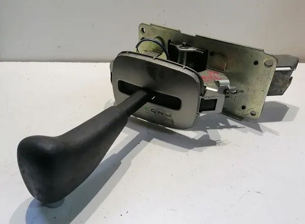 DAIHATSU TERIOS 06r - WYBIERAK ZMIANY BIEGÓW