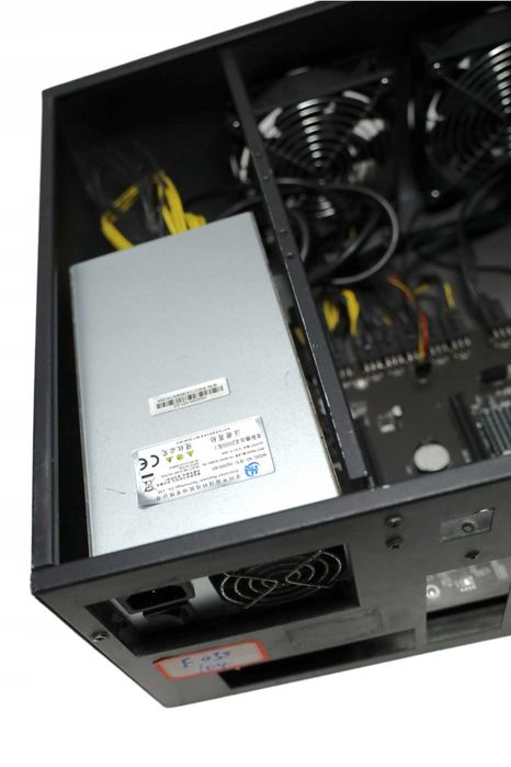 Obudowa koparki kryptowalut 8 kart graficznych BOX