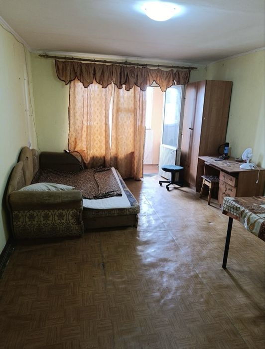 Продам трикімнатну квартиру