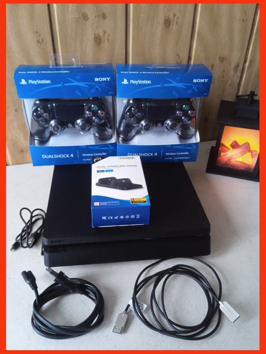 Konsola Sony PlayStation 4 slim