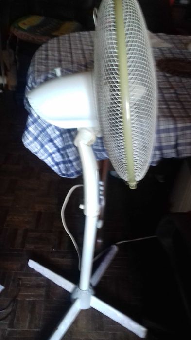 vendo ventuinha de pé alto a funcionar