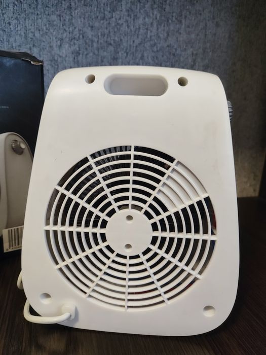 Тепловентилятор Cecotec